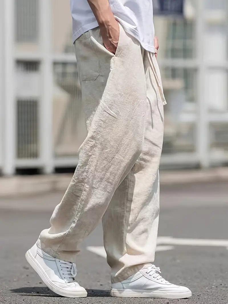 Bequeme Herren Baggy Hose aus weichem Stoff. Lässige weite Freizeithose für optimalen Komfort und entspannten Stil.