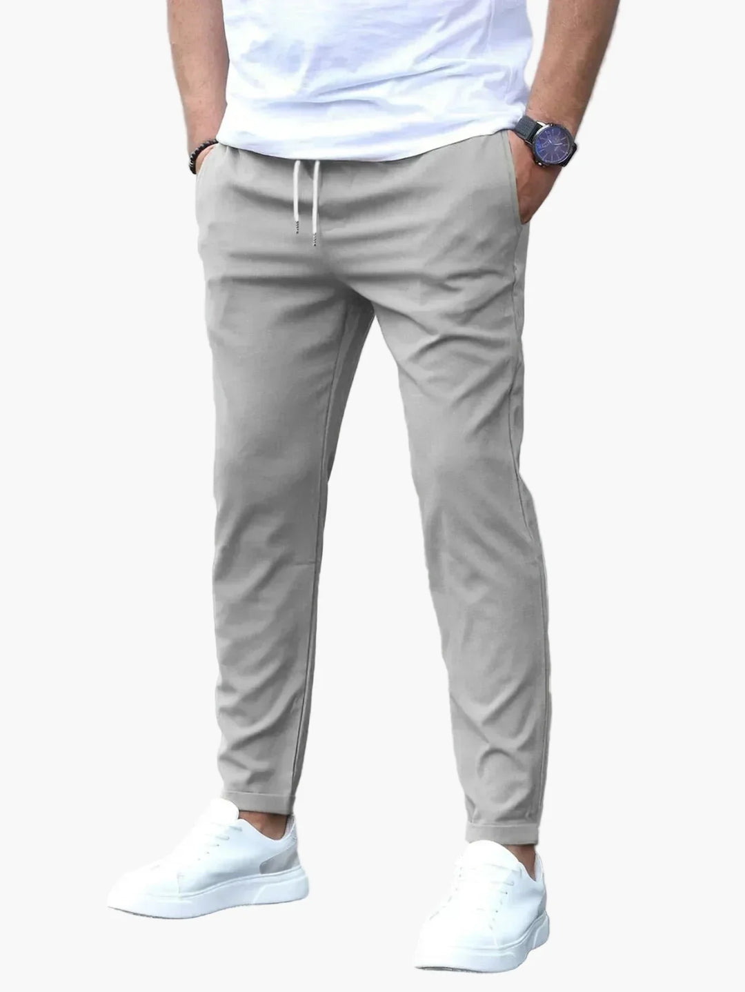 Herren Slim-Fit Freizeithose mit Kordelzug, bequem & modern für einen stilvollen Casual Look.