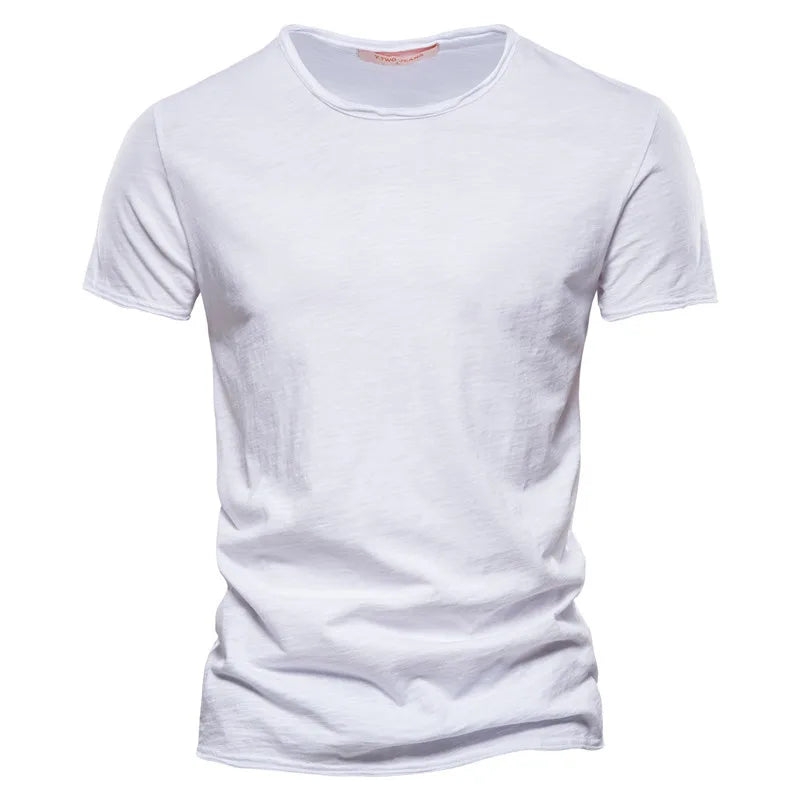 Super bequemes, atmungsaktives Herren T-Shirt mit Rundhals für einen entspannten Alltag und Reisen.