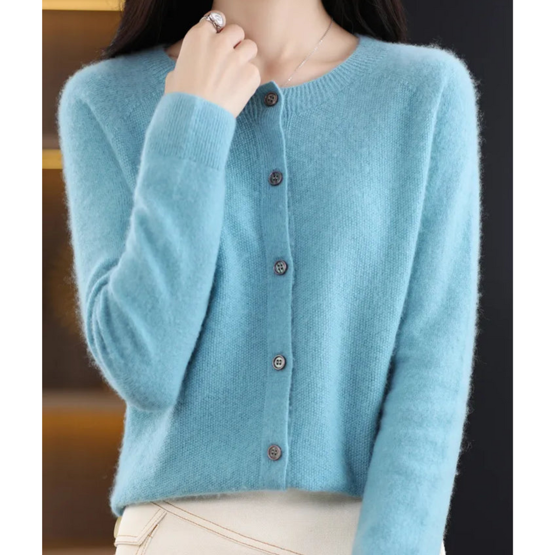 Langlebiger Damen Cardigan mit O-Hals, warm & pflegeleicht.