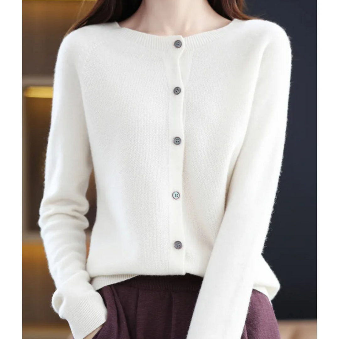 Vielseitiger Damen Cardigan mit Rundhals, ideal als Basic für jede Garderobe.