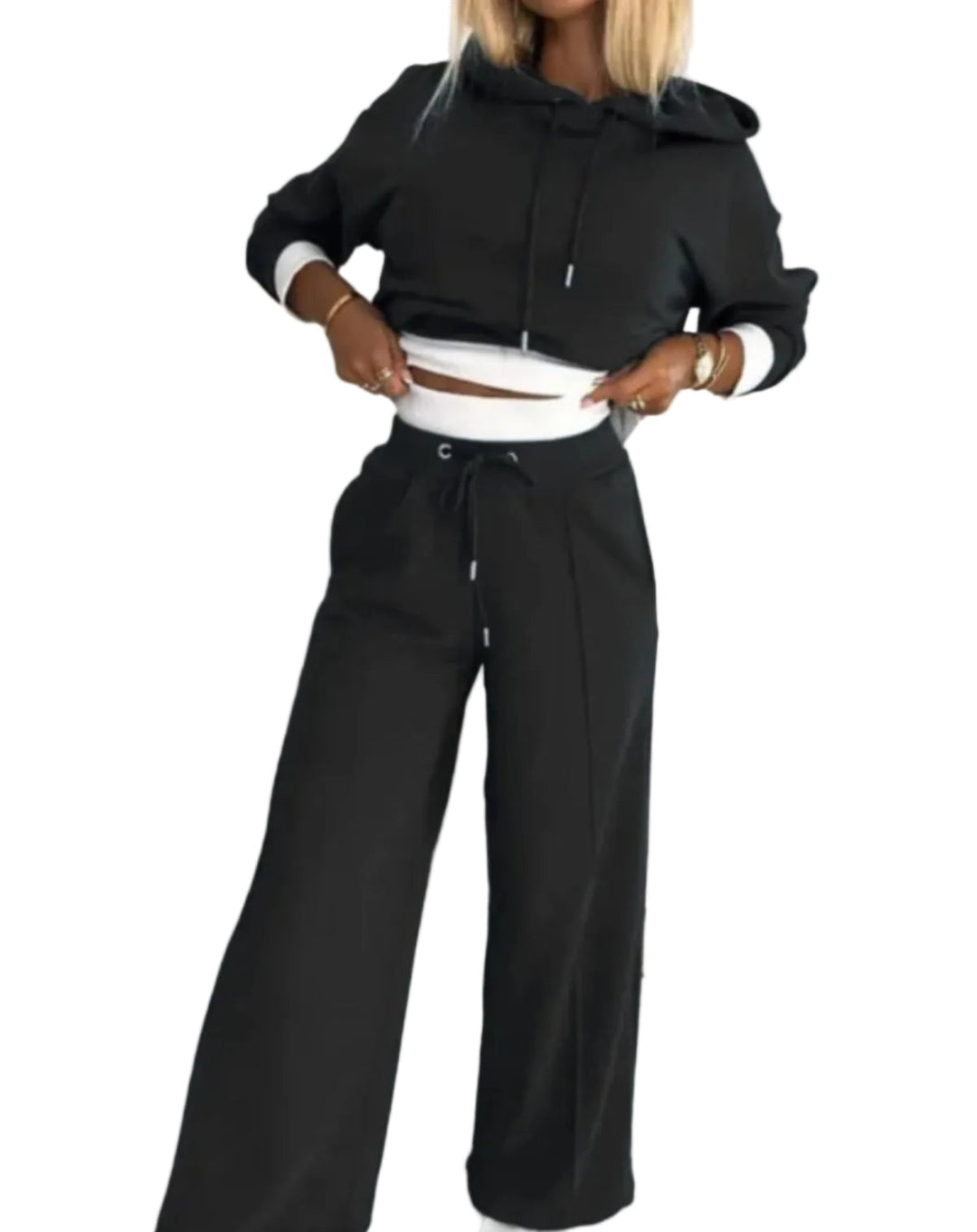 Damen Hoodie & Jogginganzug Set. Bequemer Freizeitanzug für stilvolle Entspannung und sportlich lässige Looks.