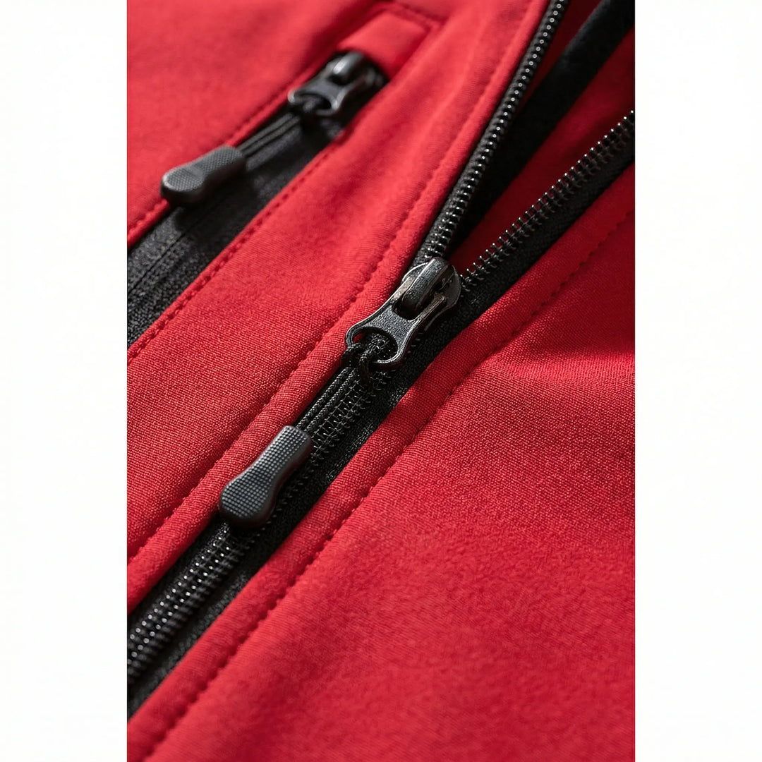 Sportliche Damen Outdoorjacke mit Kapuze, atmungsaktiv und flexibel, ideal für Wanderungen.