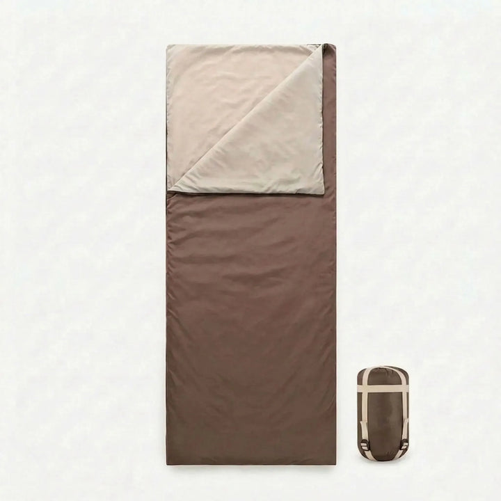Vielseitiger Deckenschlafsack für Erwachsene, bietet Komfort bei Outdoor-Aktivitäten.