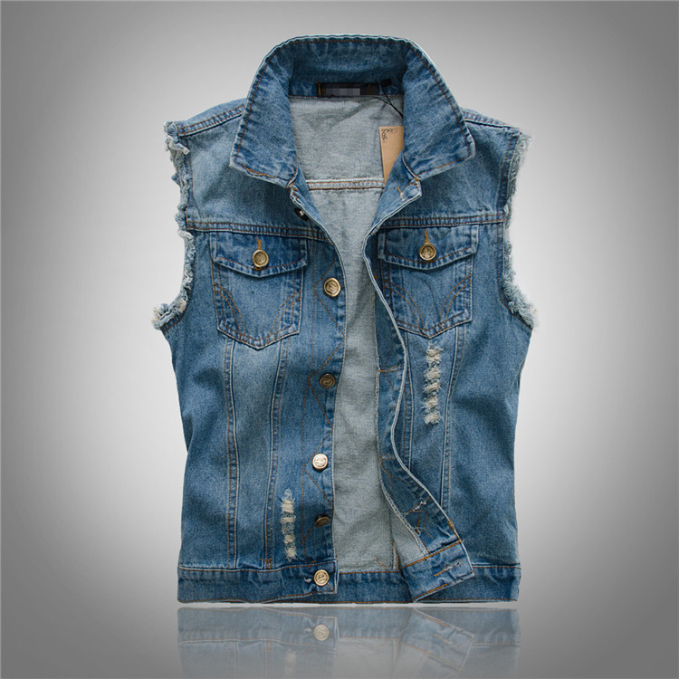 Stylische Herren Jeansweste im modernen Streetwear-Stil. Ärmelloses Design für einen trendigen Freizeit-Look.