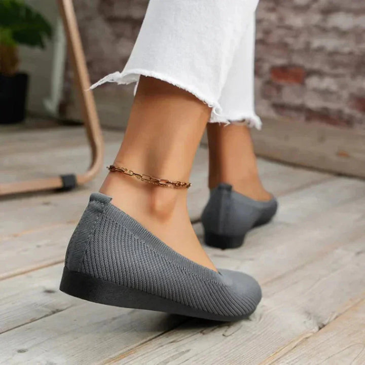 Komfortable orthopädische Damen Alltagsschuhe, leichte Slip-on Freizeitschuhe, ideal als Reiseschuhe für den Sommer.