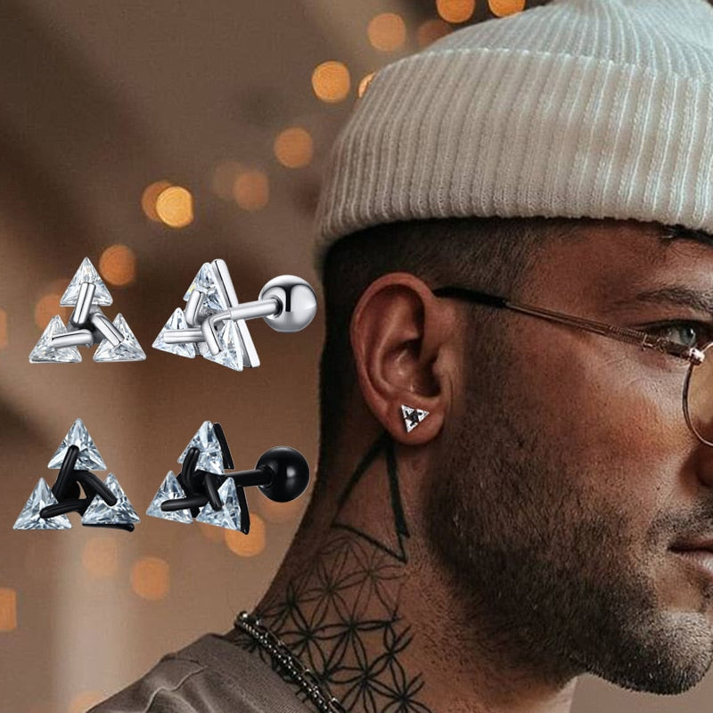 Minimalistische Unisex Dreieck Ohrstecker in Schwarz, moderner Schmuck für Herren und Damen.