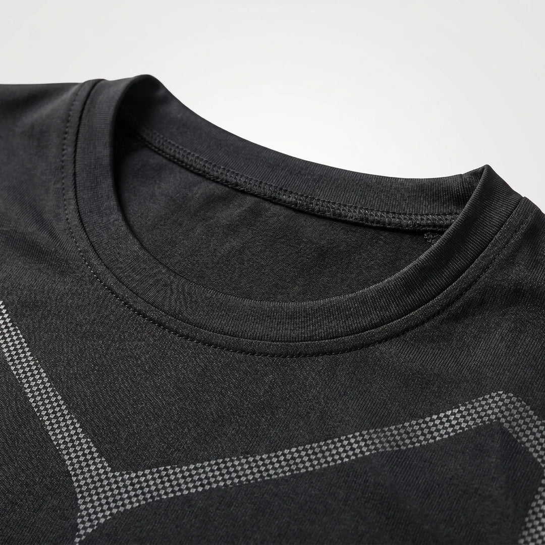 Vielseitiges Herren Schwimm-Set (3-teilig) mit Rashguard für umfassenden UV-Schutz bei Strandsport & Fitness.