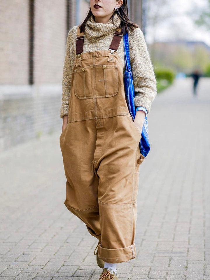 Bequeme Damen Vintage Latzhose für entspannte Tage & Casual Outfits, mit verstellbaren Trägern.