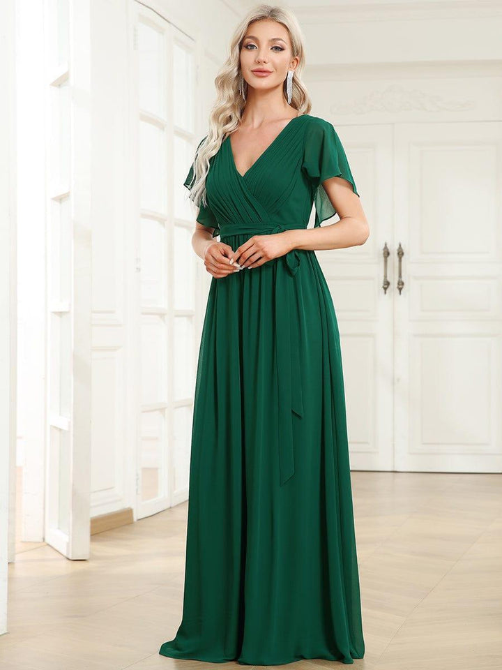 Elegantes Festkleid A-Linie, lang, fließend, für feierliche Anlässe.
