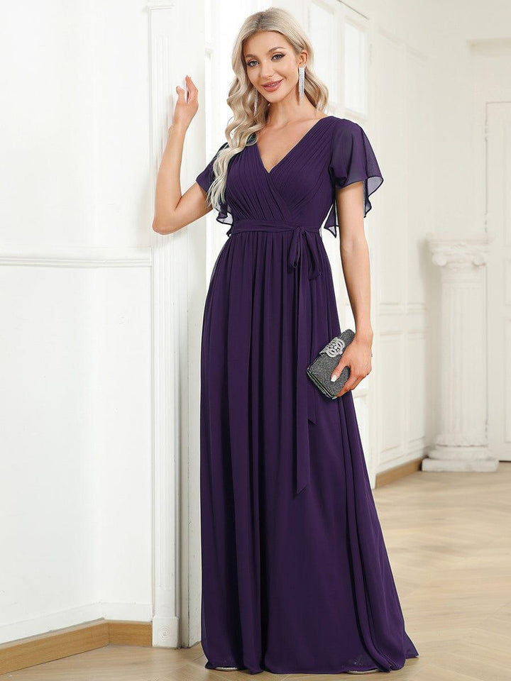 Partykleid A-Linie, V-Ausschnitt, Flügelärmel, für den großen Auftritt.