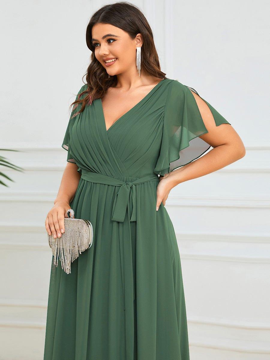 Ballkleid A-Linie, V-Ausschnitt, Flügelärmel, lang, für eine Gala.
