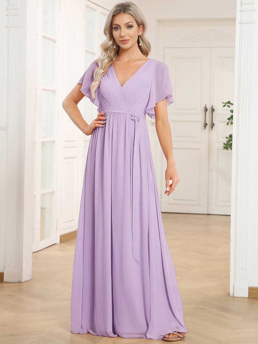 Elegantes A-Linie Kleid, V-Ausschnitt, lang, als Hochzeitsgastkleid.