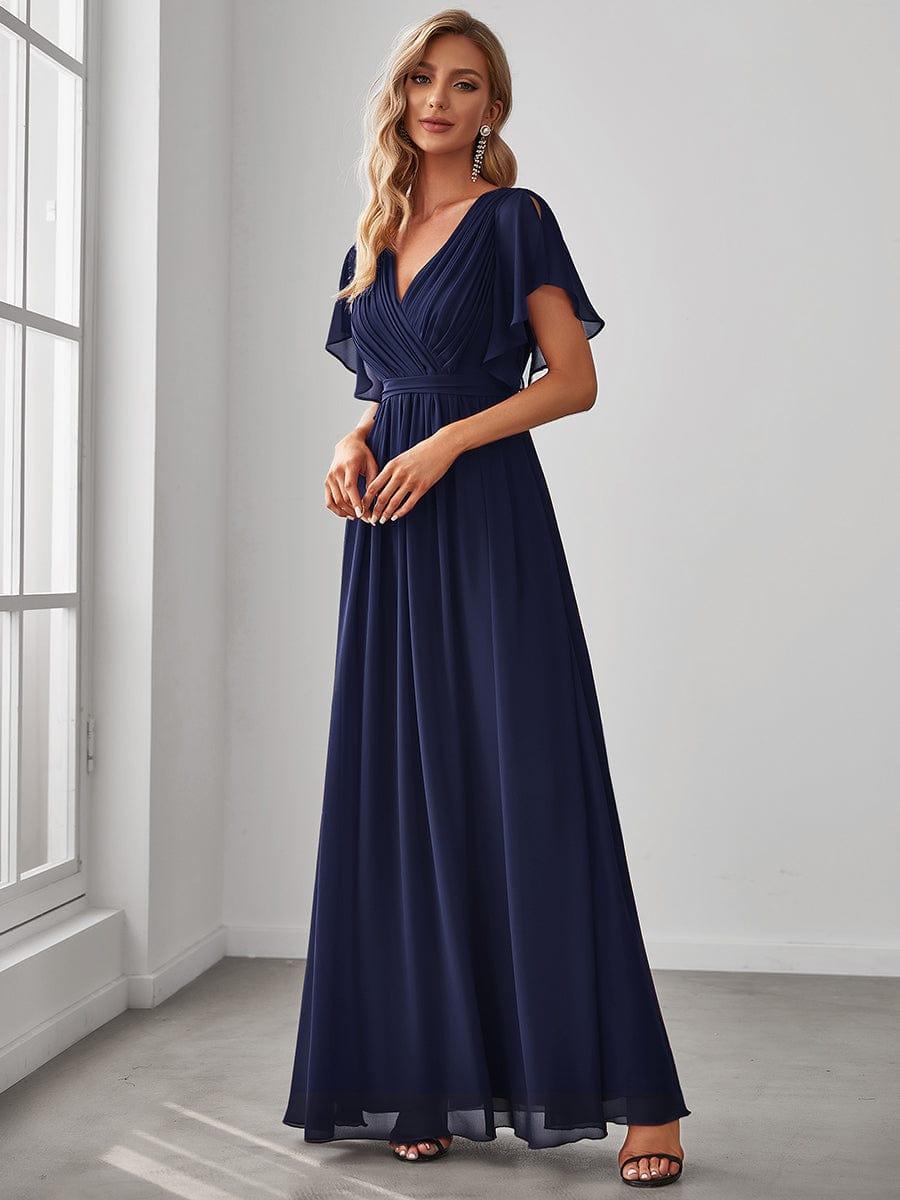 Schönes Festkleid A-Linie, elegant, mit V-Ausschnitt und langen Rock.