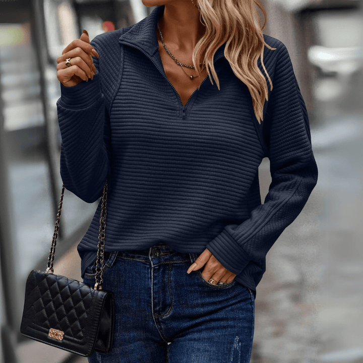 Hochwertiger Damen Pullover mit Struktur und Halbzip, bietet optimalen Komfort und Stil im Winter.