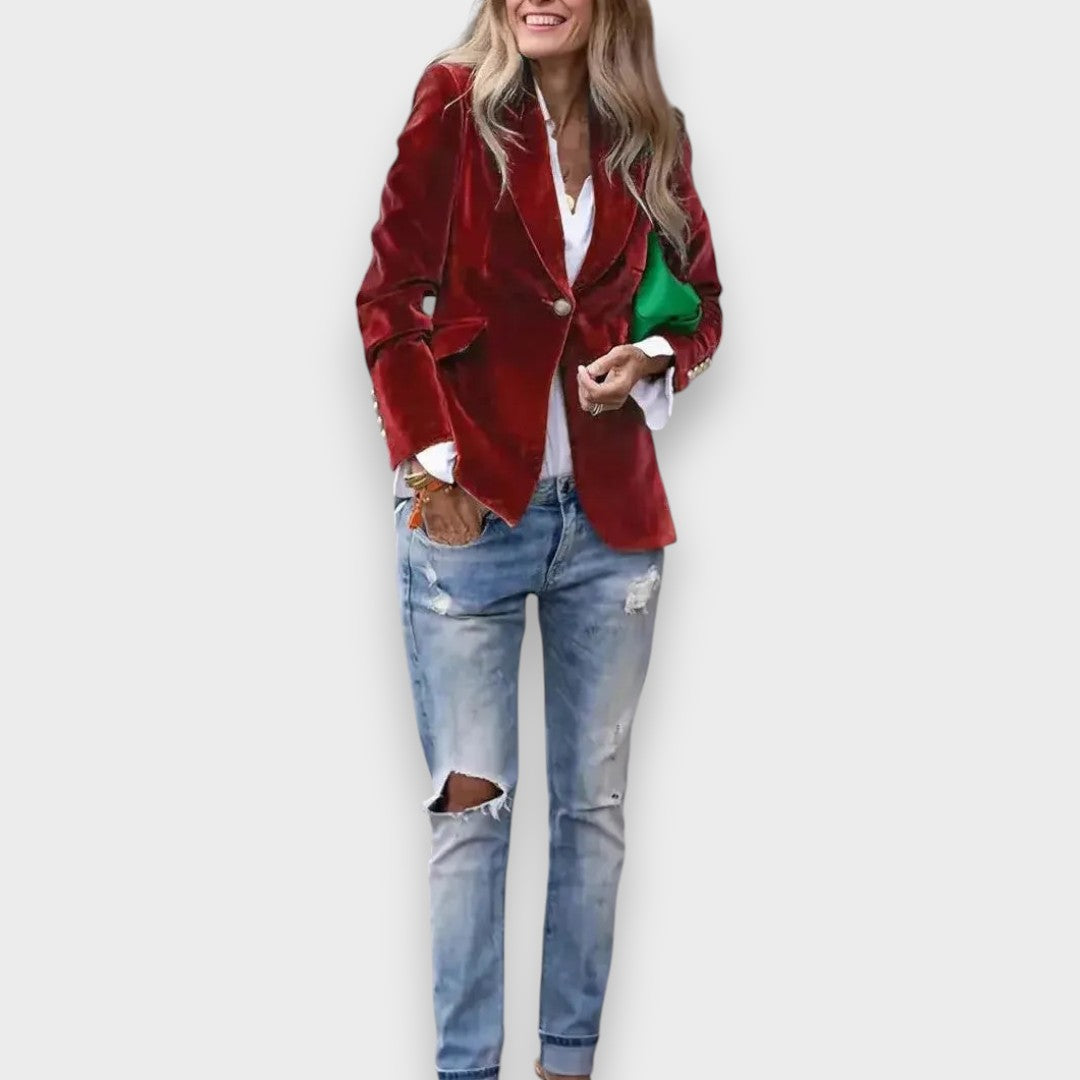 Detail: Elegante Kragenpartie des Damen Business Blazers. Vervollständigt jedes stilvolle Büro-Outfit.