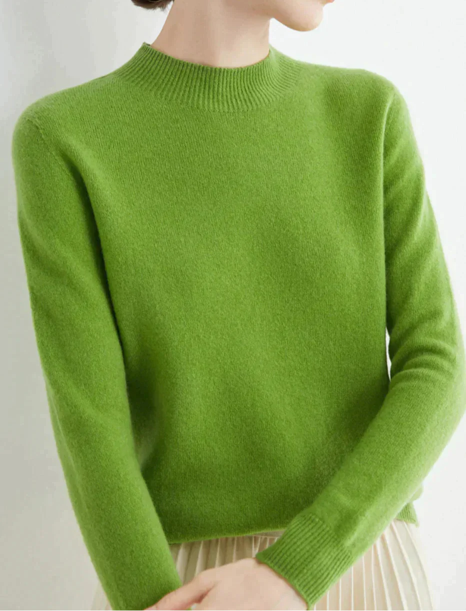 Klassischer Damen Winterpullover, bequem und warm, ideal für Alltag und Büro.