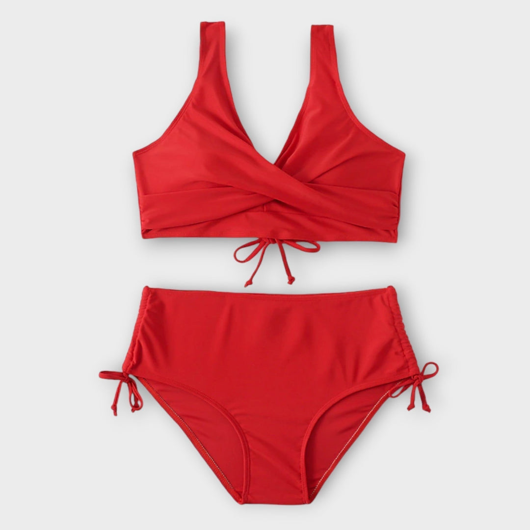 Modernes zweifarbiges Damen Bikini-Set für den Strand. Stylische Schwimmkleidung für Sommerurlaub und Pool.