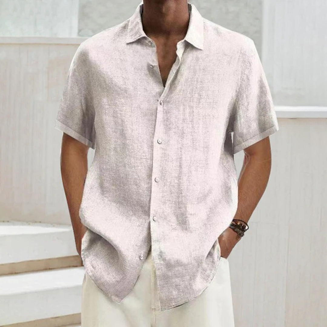 Komfortables Herren Sommerpolo: Atmungsaktives Kurzarmhemd mit lockerem Schnitt, perfekt für entspannte Casual Looks.