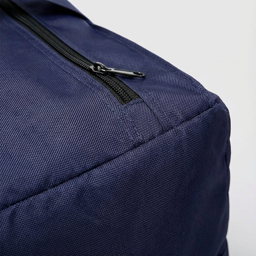 Vielseitige große Reisetasche FlexHaul als faltbare Duffelbag für Reisen, Sport & praktische Aufbewahrung von Gepäck.