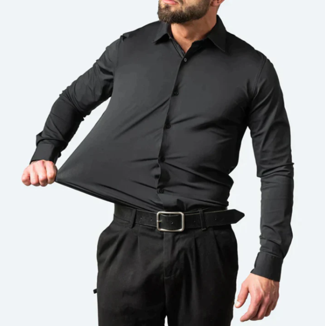 Eleganter Herr im Super-Stretch Business Hemd, perfekt für Meetings und den Büroalltag.