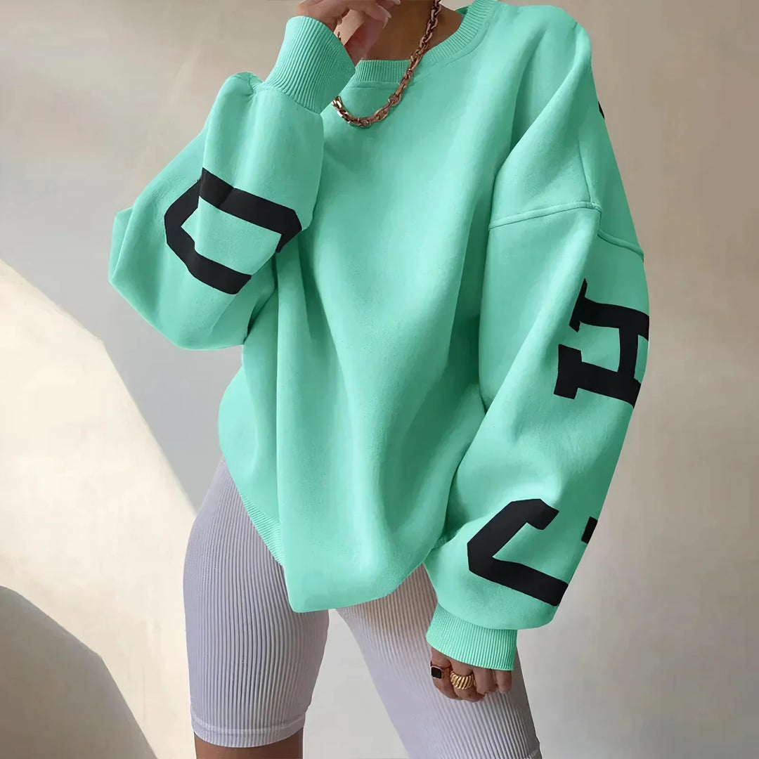 Bequemer Damen Strickpullover im Oversized-Stil. Lockerer Schnitt für höchsten Komfort an kalten Tagen.
