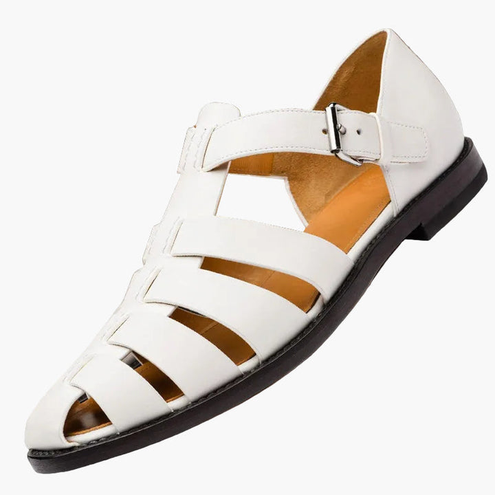 Klassische Herren Fischer-Sandalen in Braun, mit praktischem Schnallenverschluss, bequem für Freizeit & Sommer.