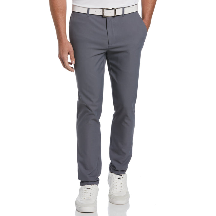 Bequeme Stretch-Sporthose für Herren, ideal als Golfhose. Feuchtigkeitsableitend & flexibel für optimale Performance.