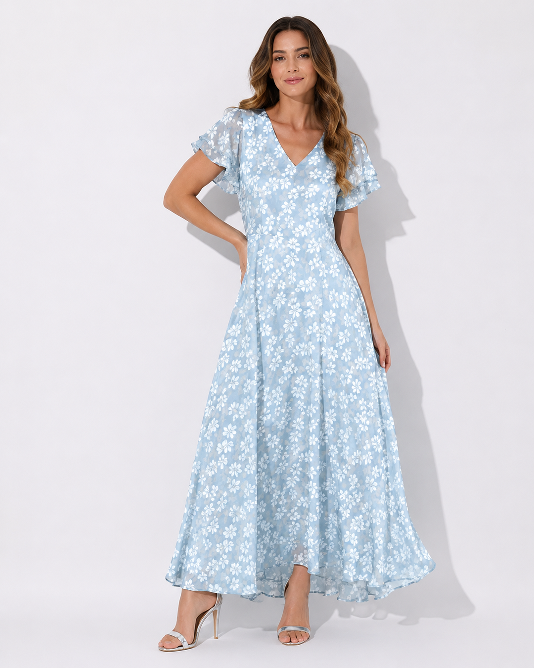 Elegantes blaues Damen Maxikleid mit floralem Blumendruck. Perfektes A-Linien Sommerkleid mit V-Ausschnitt & Kurzarm.