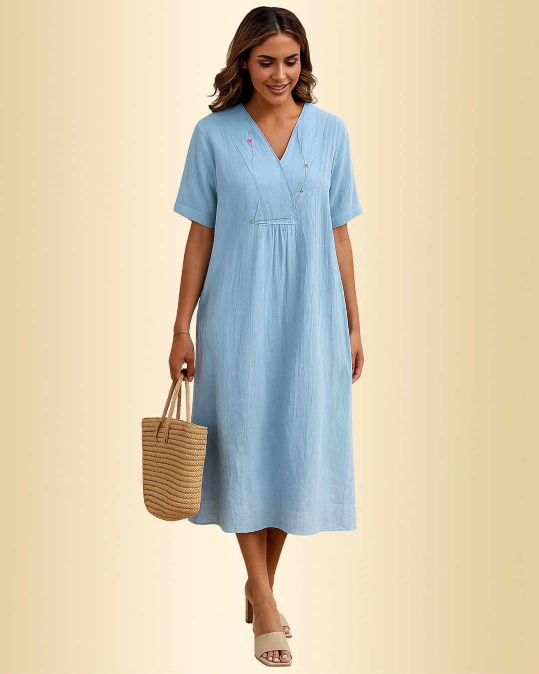 Gemustertes Damenkleid mit lockerer, fließender Passform. Bequemes Alltagskleid für stilvolle Freizeitlooks.