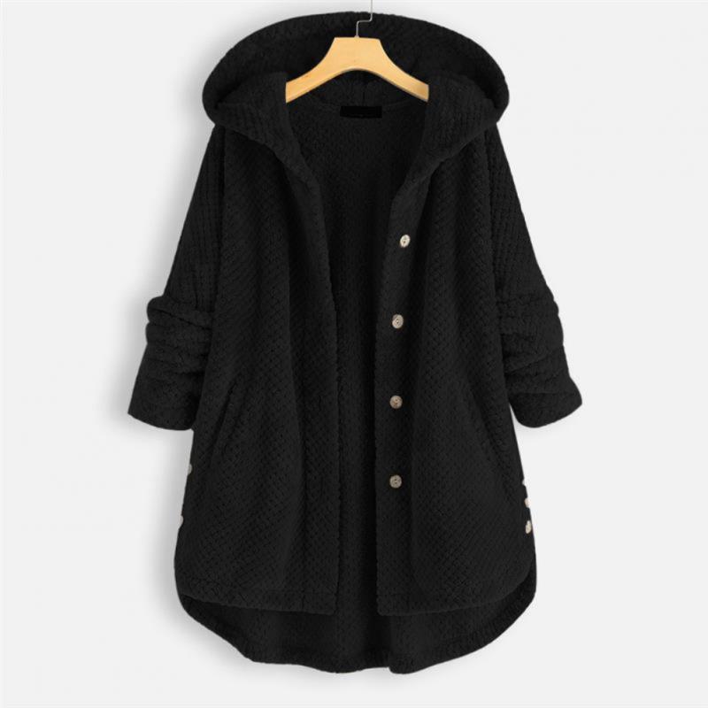 Nahaufnahme der Textur einer hochwertigen Damen Wendjacke mit Kapuze. Weicher Stoff für optimalen Komfort.