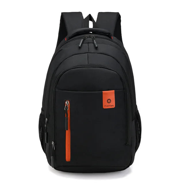 Wasserdichter UrbanGuard Herren Laptop Rucksack, modernes Design, ideal für Arbeit und Studium.