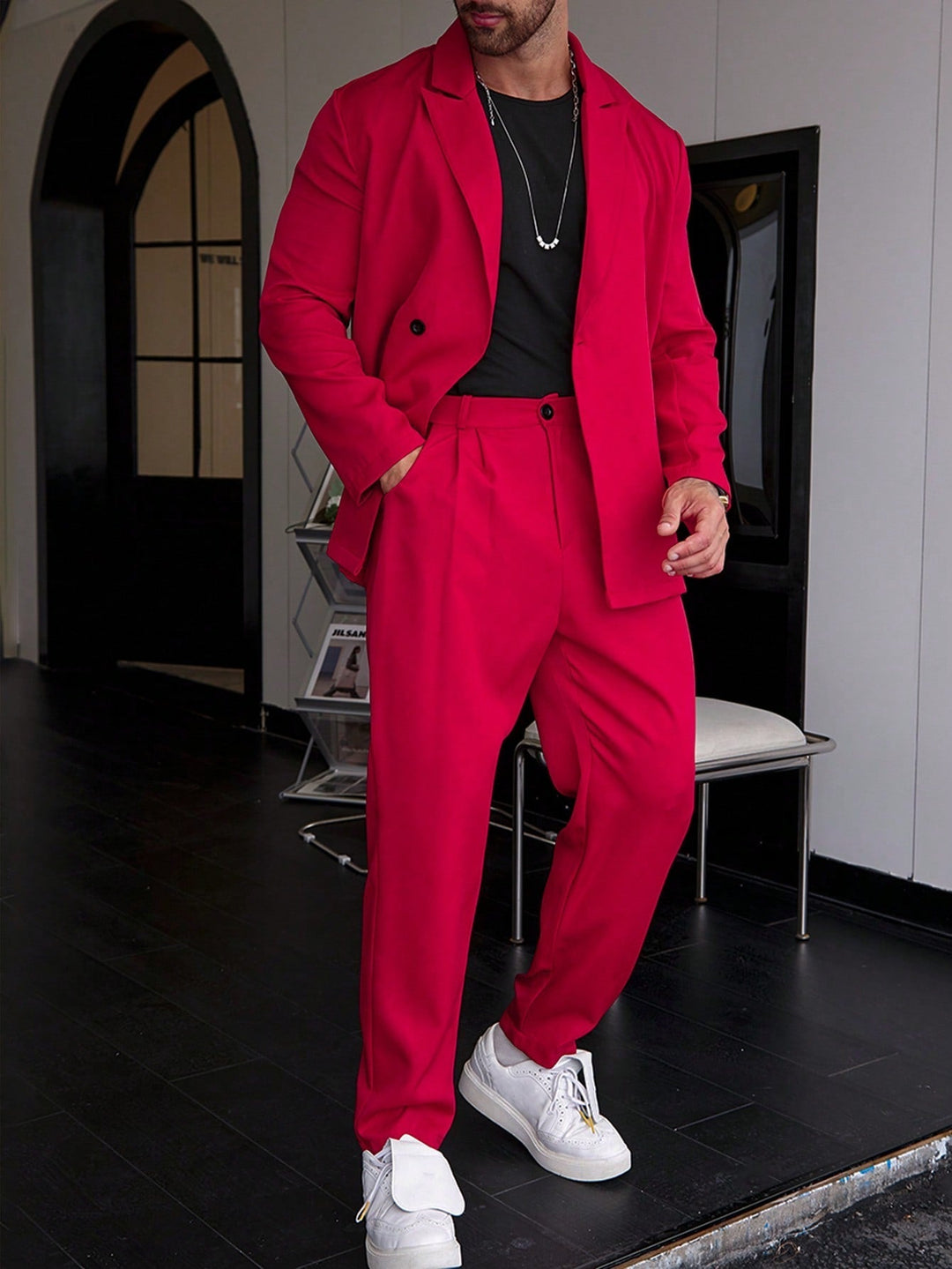 Stilvoller Hochzeitsanzug für Herren, ein elegantes Anzugset in SlimFit, perfekt für Festkleidung.