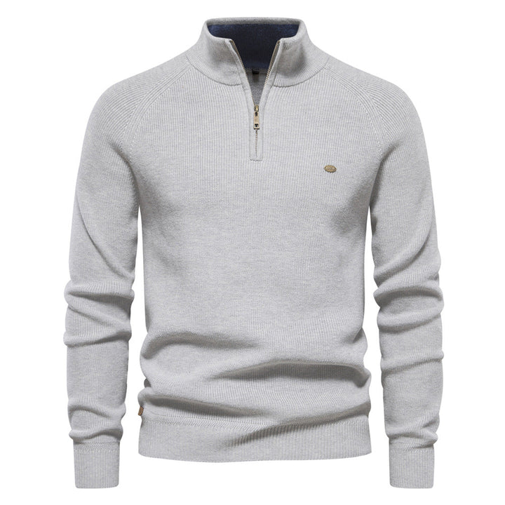 Gemütlicher Herren Strickpullover mit Halb-Reißverschluss. Ideal für den Übergang und die Wintermode.