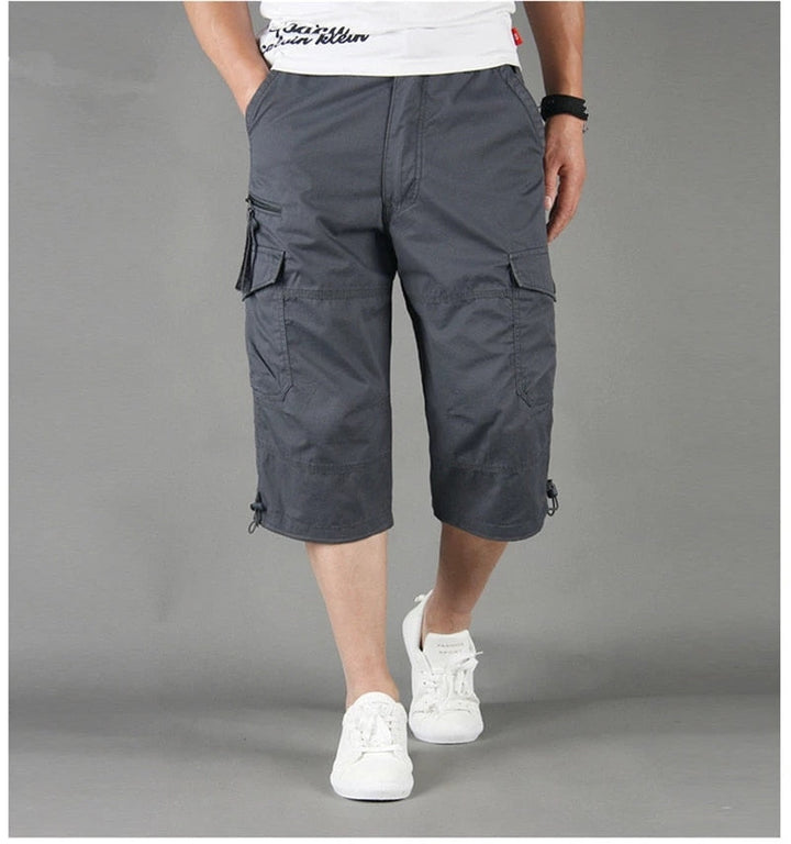 Bequeme Herren 3/4 Cargo Hose, ideal als Freizeithose. Kurze Hose mit praktischen Taschen.