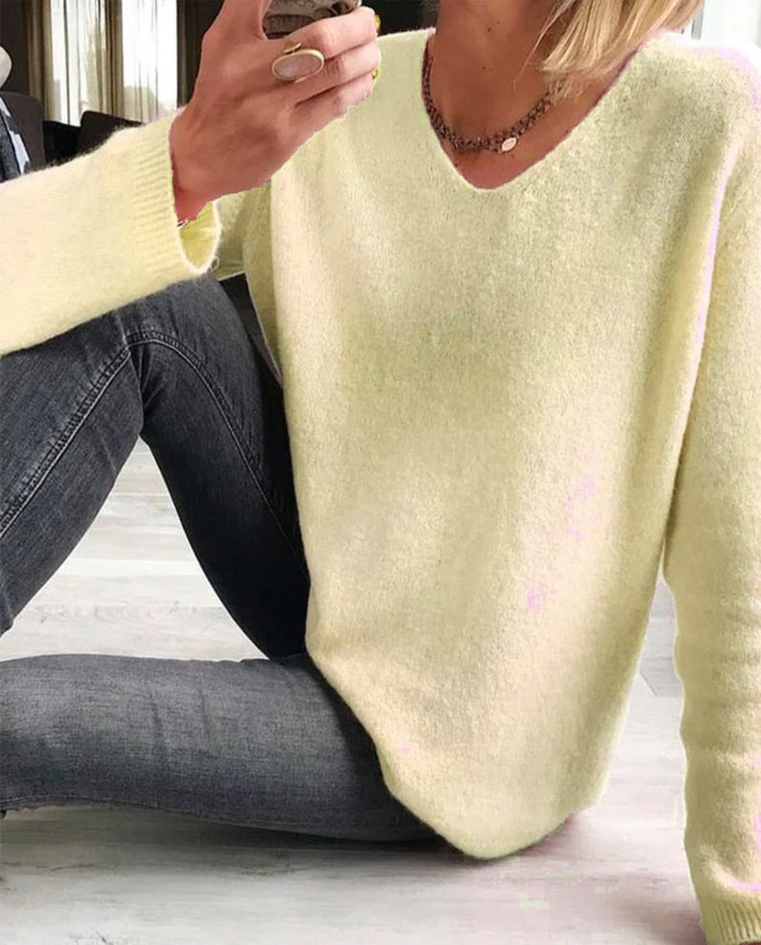 Eleganter, bequemer rosa Damen-Freizeitpullover "Sophie" mit V-Ausschnitt.