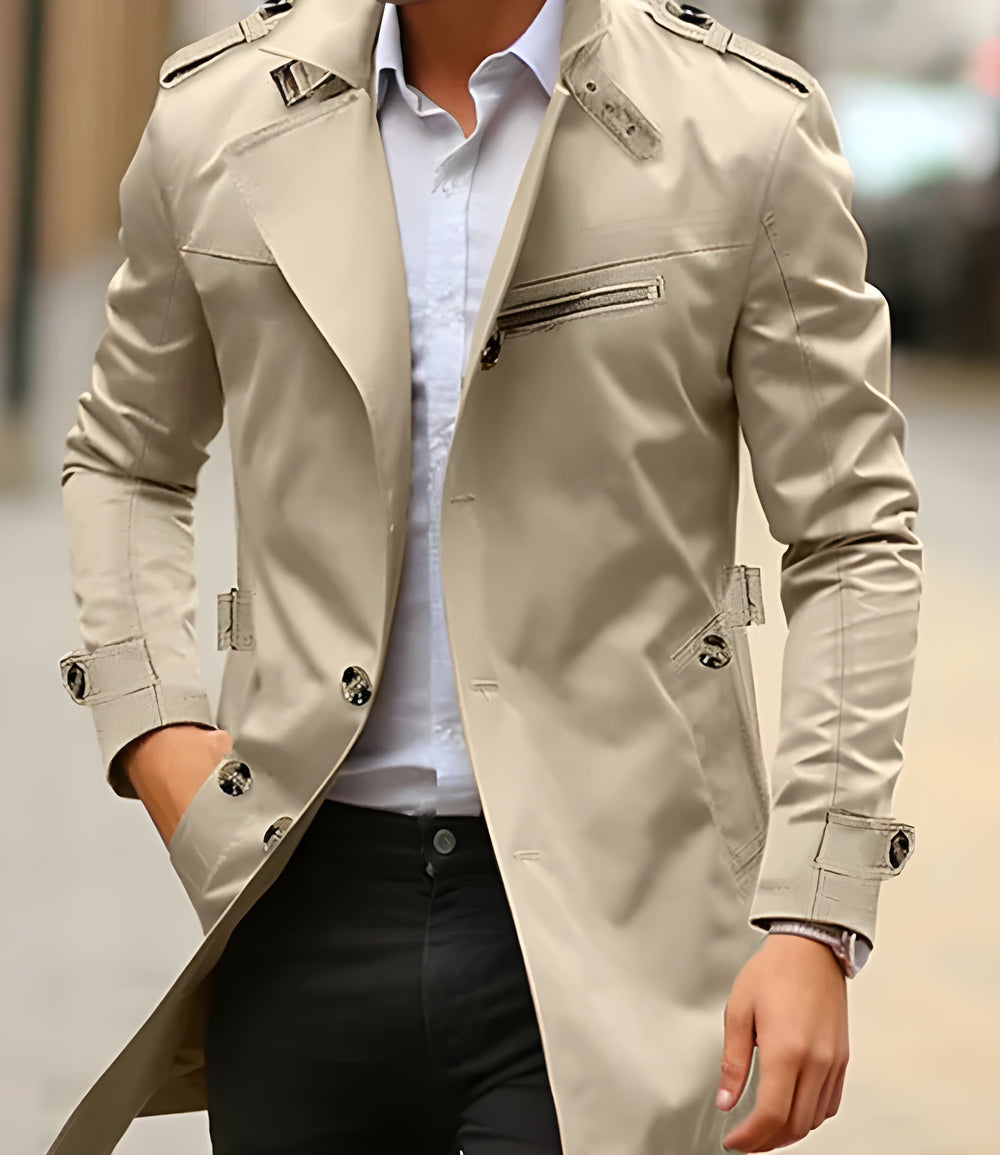 Dunkelblauer Herren Übergangsmantel, klassisch & stilvoll. Ideal als Frühlussmantel für Business-Looks.