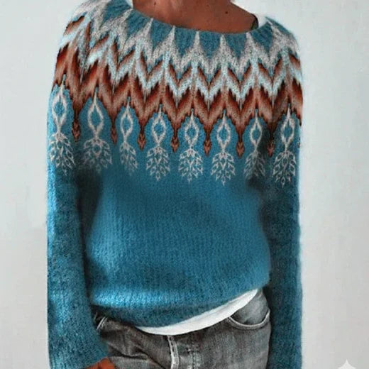 Hochwertiger Damen-Winterpullover mit traditionellem nordischem Weihnachtsmuster. Perfekt für festliche Damenmode.
