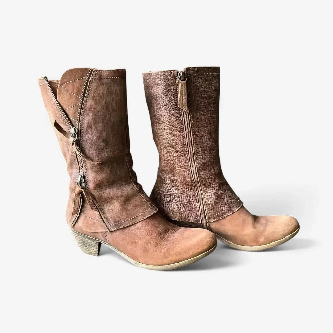 Khakifarbene Damen Komfort-Stiefel mit seitlichem Reißverschluss, rutschfester Sohle und vielseitigem Design.