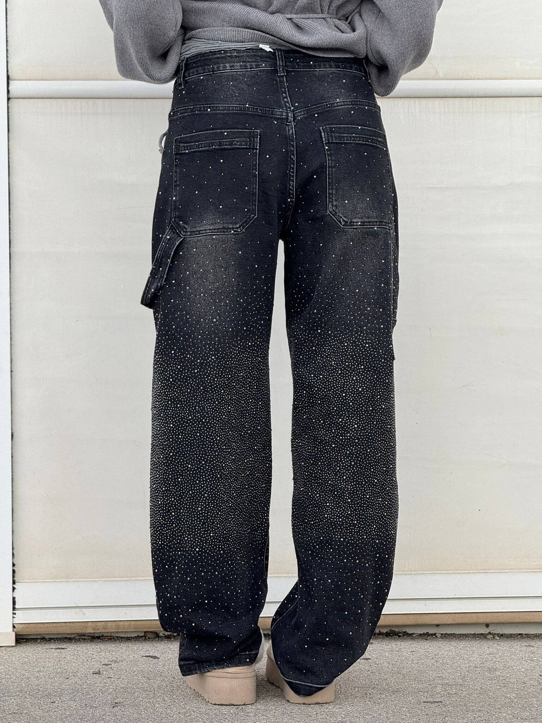 Vielseitige Damenjeans: Glitzer Baggy Wide Leg Hose, perfekt für modebewusste Frauen, die Komfort lieben.