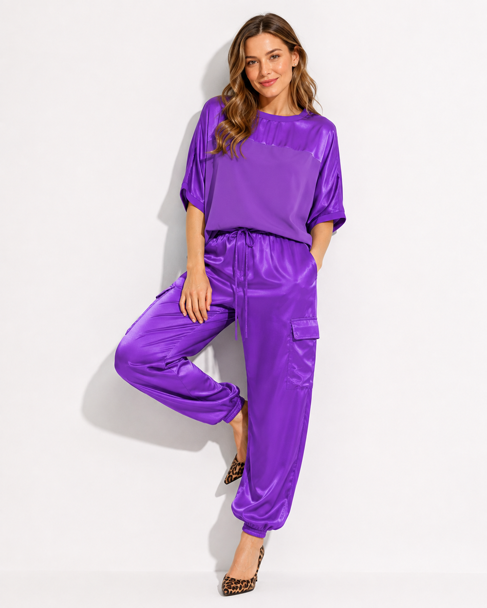Stilvolles Damen Anzug Set mit Halbarm, perfekt als eleganter Zweiteiler für Sommer-Business und Freizeit.
