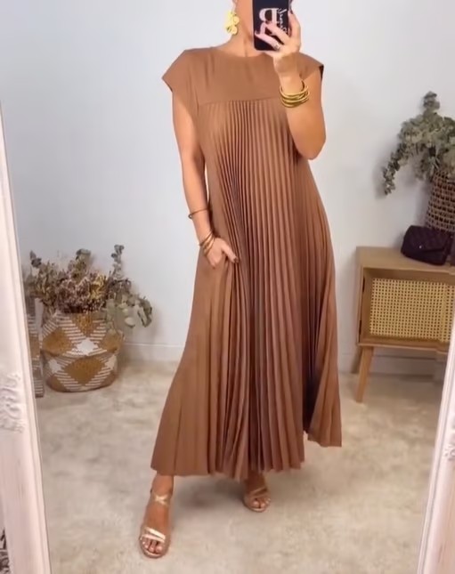 Graues plissiertes Damen Freizeitkleid, langes Sommer Maxikleid, bequem und stilvoll.