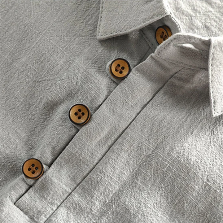 Luftiges Herren Kurzarm Poloshirt, ideal für heiße Sommertage. Leicht & bequem für Männermode.