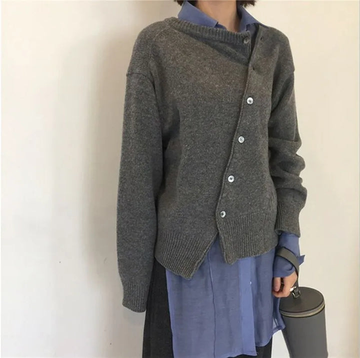 Stilvolle Damen Feinstrickjacke, ideal für Herbst & Winter. Bequemer, langarm Cardigan für Damenmode.