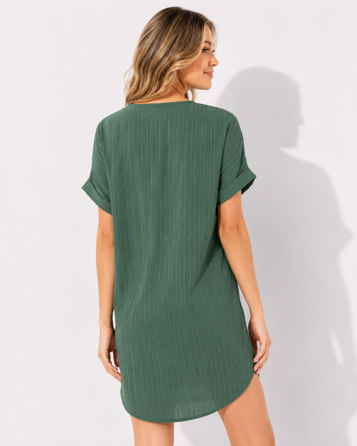 Elegantes Damenkleid mit langen Ärmeln, ideal für verschiedene Anlässe. Figurschmeichelndes Design. Frauenkleid.
