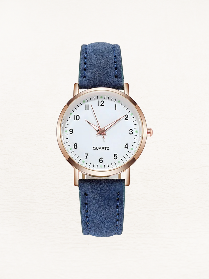 Alltagstaugliche Roségold Damenuhr mit Lederarmband, minimalistisch und komfortabel. Vielseitiger Schmuck.