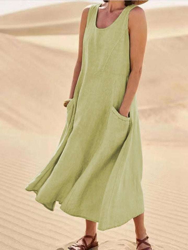 Trendiges ärmelloses Damen Sommerkleid, lässig geschnitten, mit Rundhals & funktionellen Taschen für Freizeit.