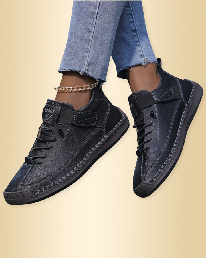 Damen Sneaker: Bequemer, atmungsaktiver Freizeitschuh für sportliche Alltagslooks.