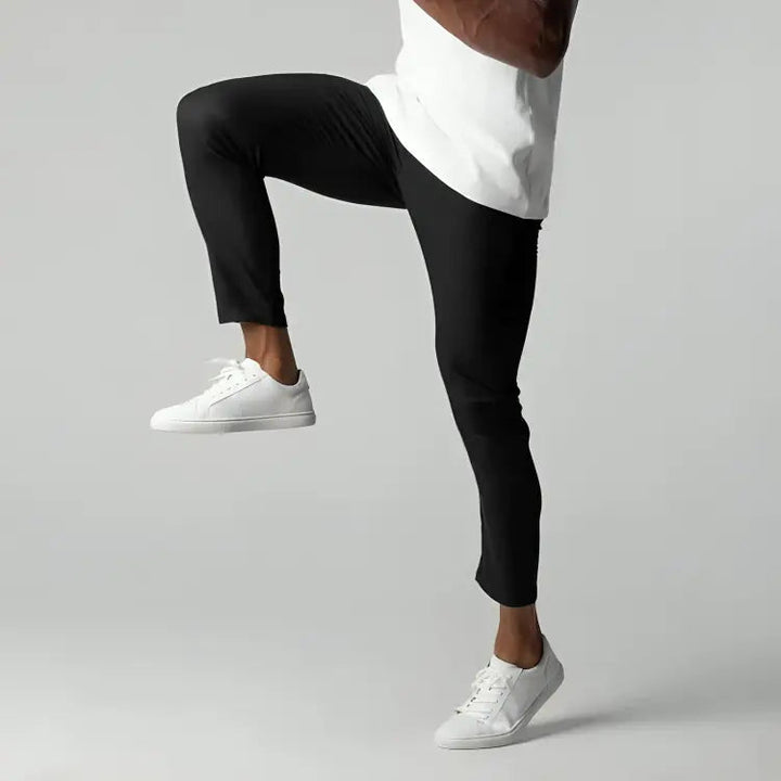 Bequeme Herren Stretch Chino Hose, atmungsaktiv & flexibel, perfekt für ganztägigen Komfort.