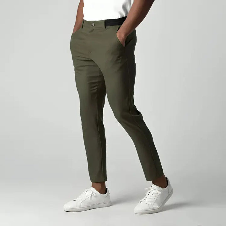 Herren Stretch Chino Hose, atmungsaktives Material & moderner Tapered Fit für hohen Tragekomfort.